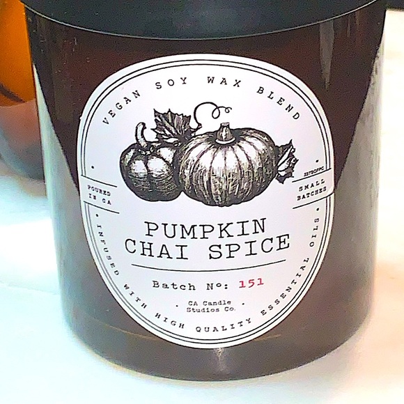 LEOBEN CO CANDLE PUMPKIN CHAI SPICE NO 151  1 WICK 9 oz NEW - Picture 3 of 3